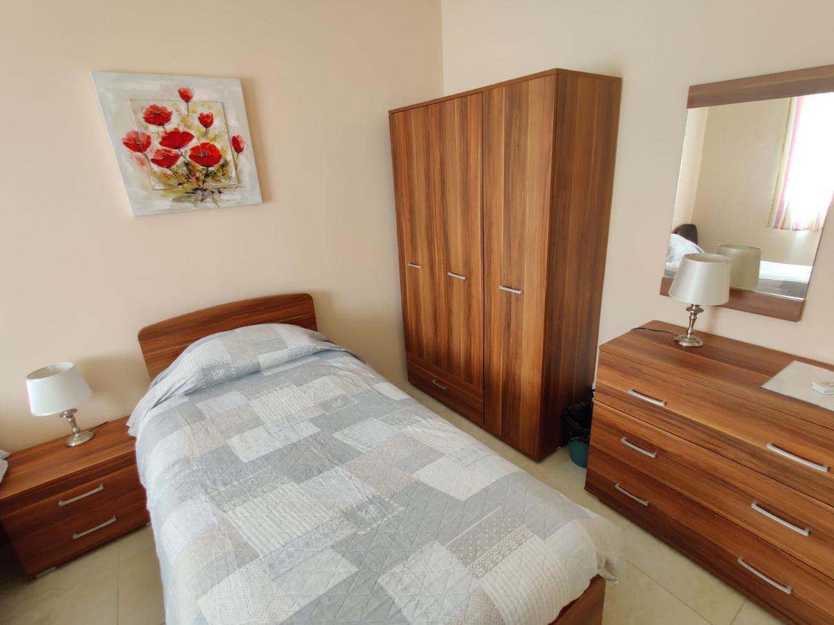 Doms Apartment Tarxien Luaran gambar